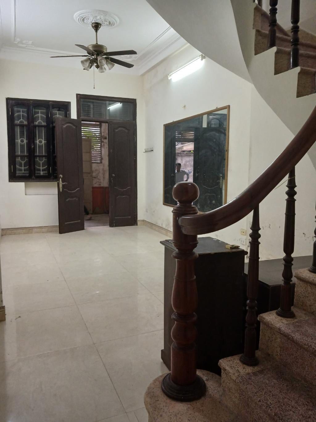 B.Á.n NHÀ RẺ NHẤT PHỐ TRẦN CUNG NGÕ THÔNG KHU ĐÔ THỊ NAM CƯỜNG. 50m Ô TÔ ĐỖ - Ảnh chính